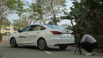 长安cc试驾视频,驾驭新风尚，尽享驾驭乐趣