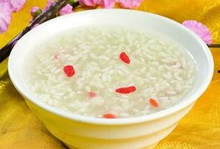 蒸米酒的做法视频教程,蒸米酒制作全过程揭秘